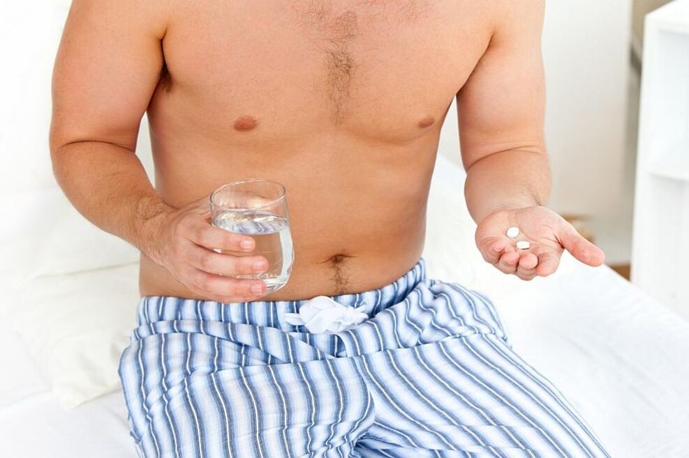 Man takes tablets for prostatitis